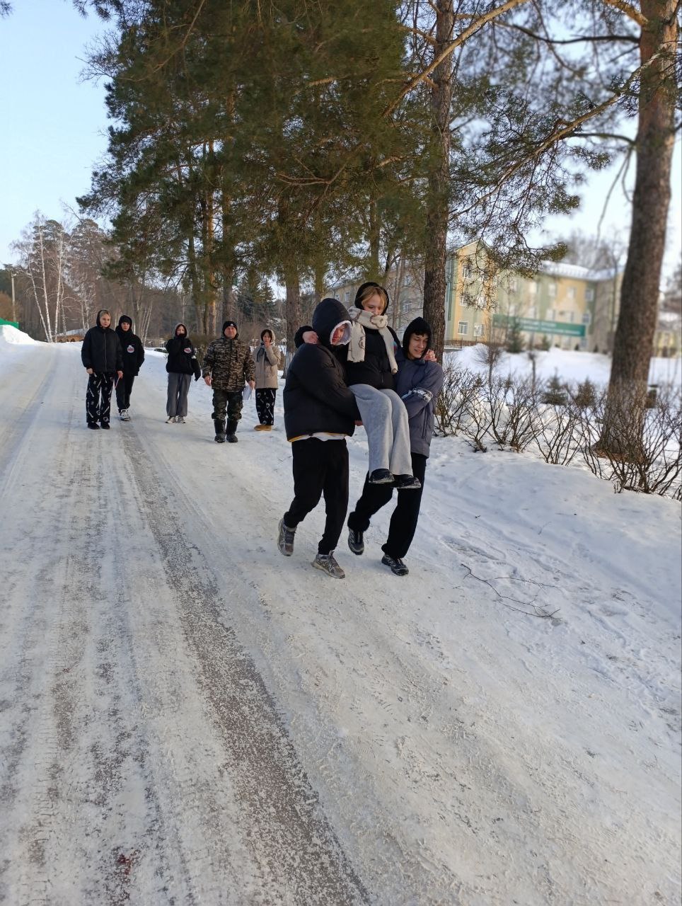 В Лубянах студенты и школьники соревновались соревновались в военно-прикладных видах спорта