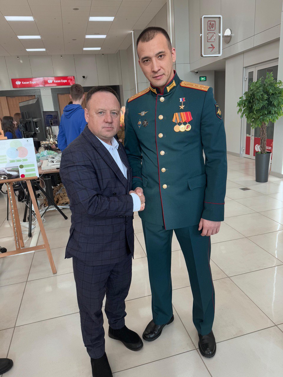 Делегация Кукморского района принимает участие на праздничном мероприятии в честь 80-летия Победы и Дня защитника Отечества в Казани 