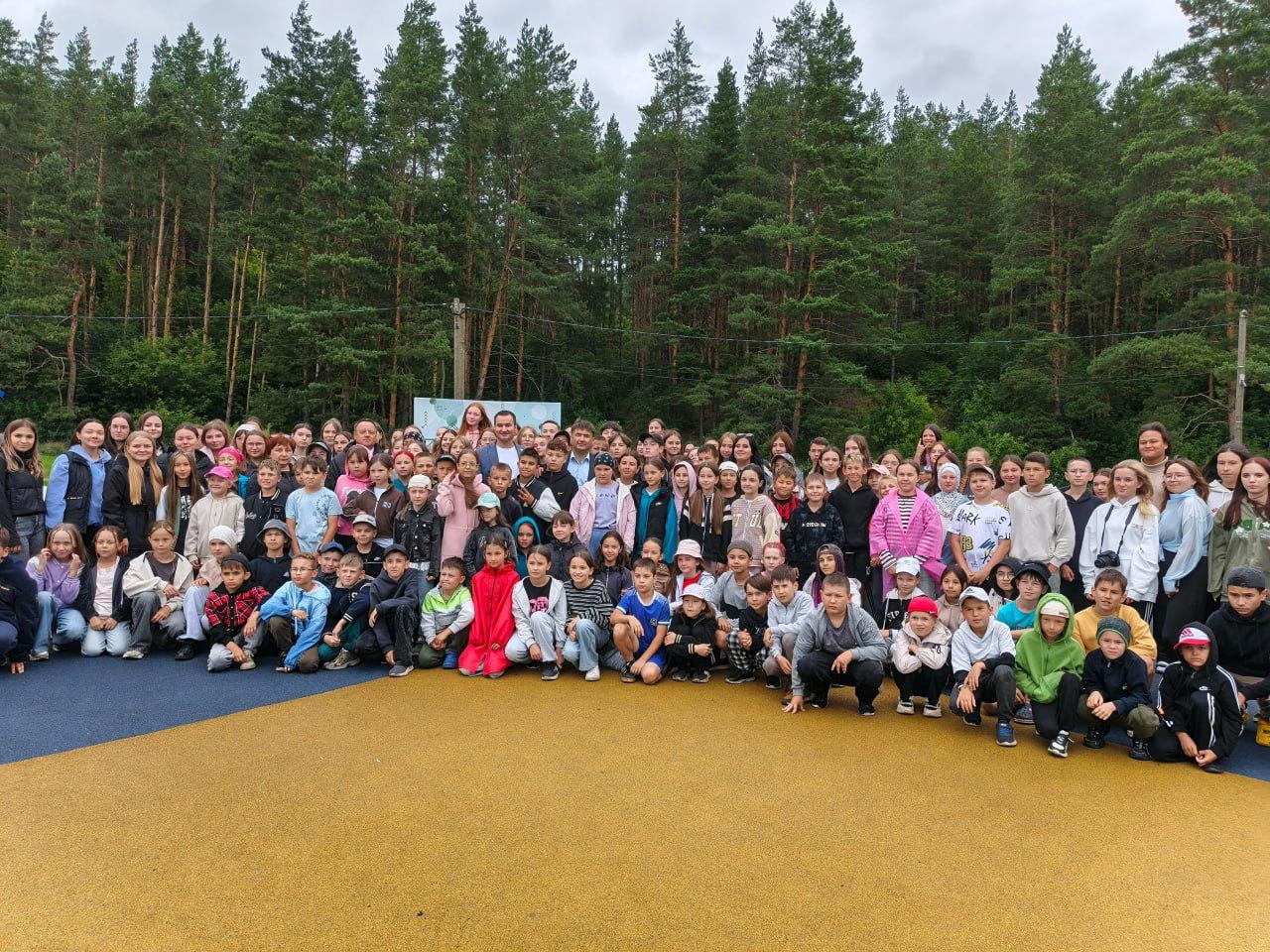 Кукмараның «Нараткай» лагерына Республиканың яшьләр эшләре буенча министры килде