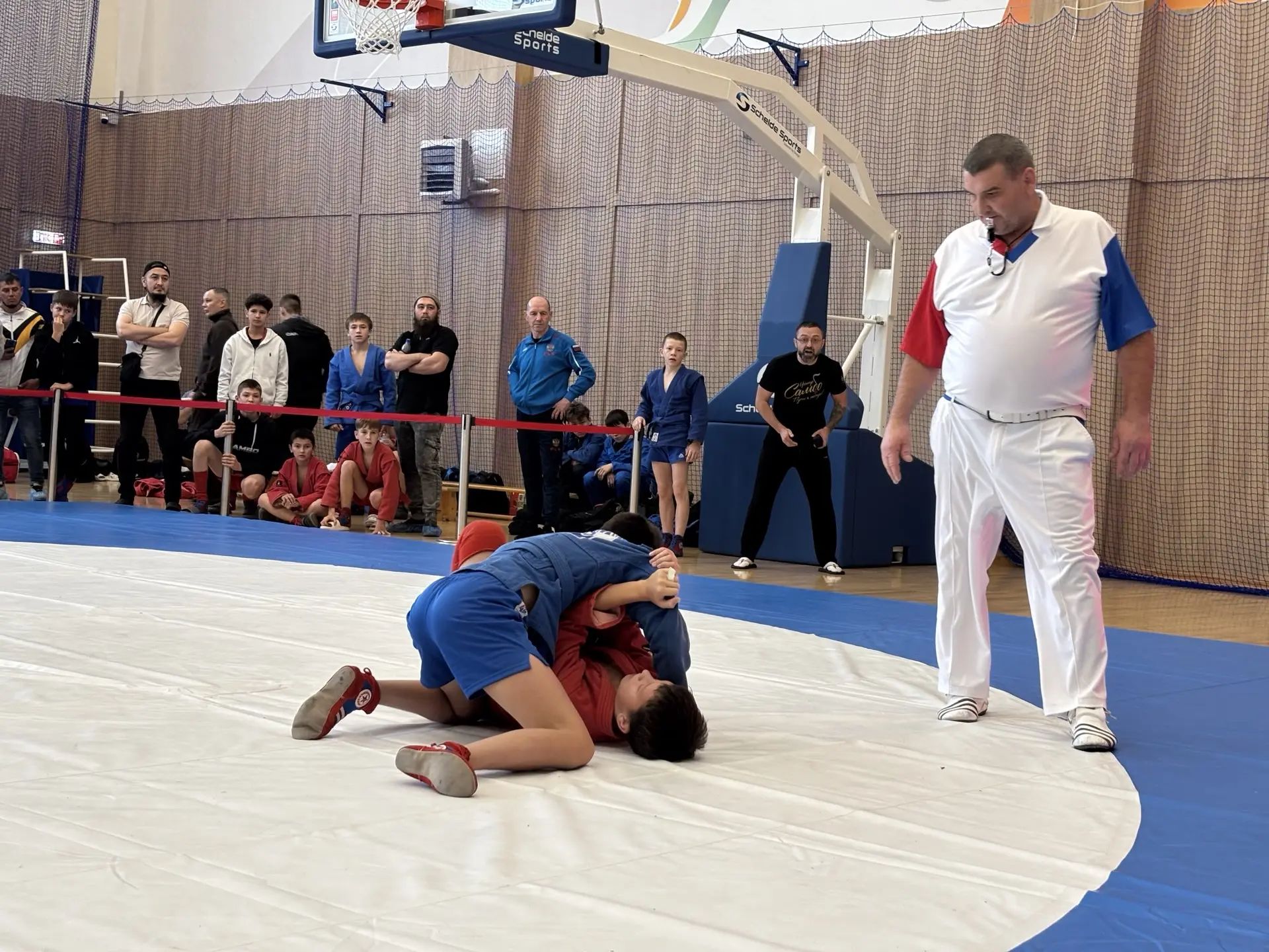Барлыгы 25 команда, 150 спортчы көч сынашты. 