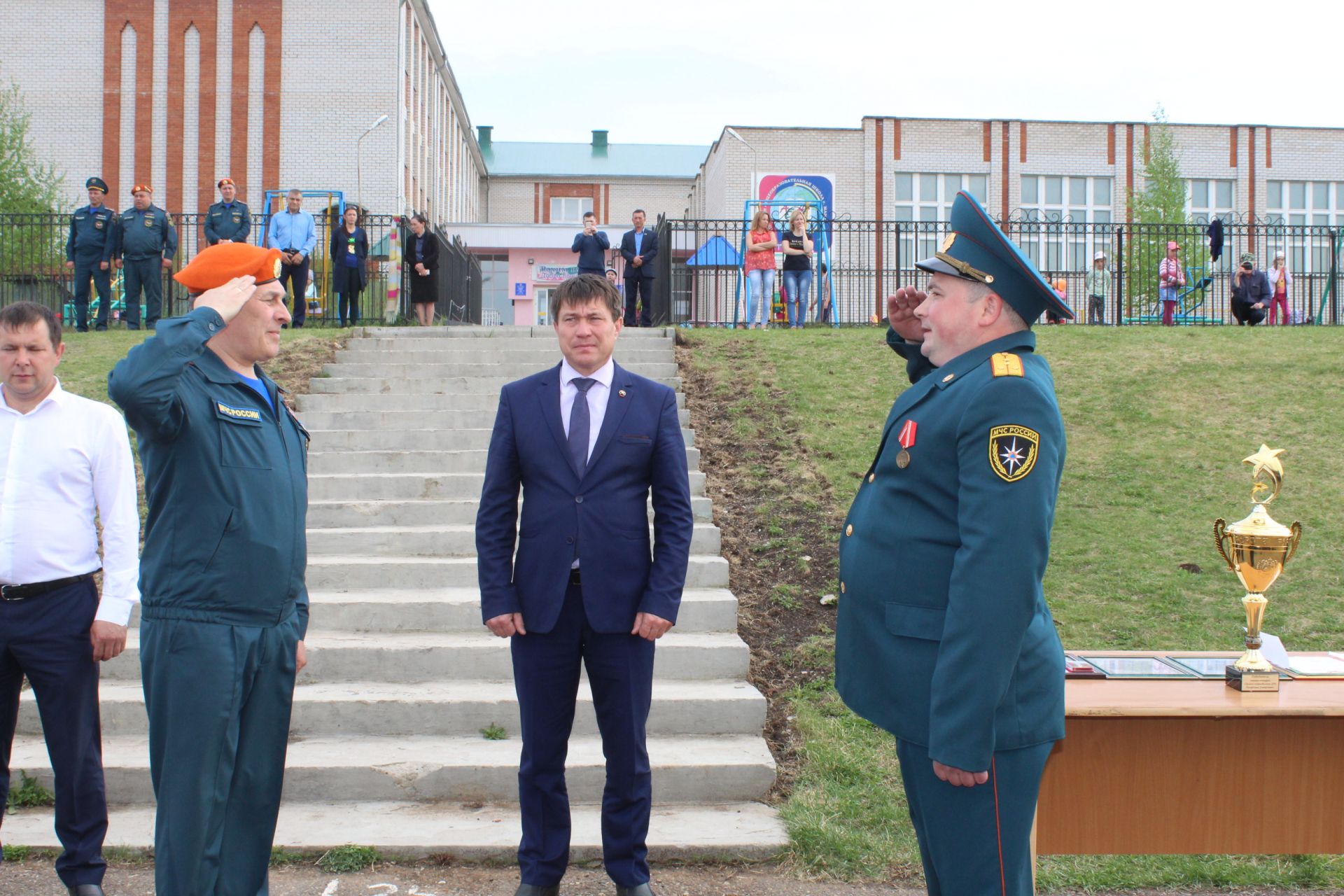 Фоторепортаж: Кукмарада ирекле янгын сүндерү отрядларының республика смотр –конкурсы үткәрелде