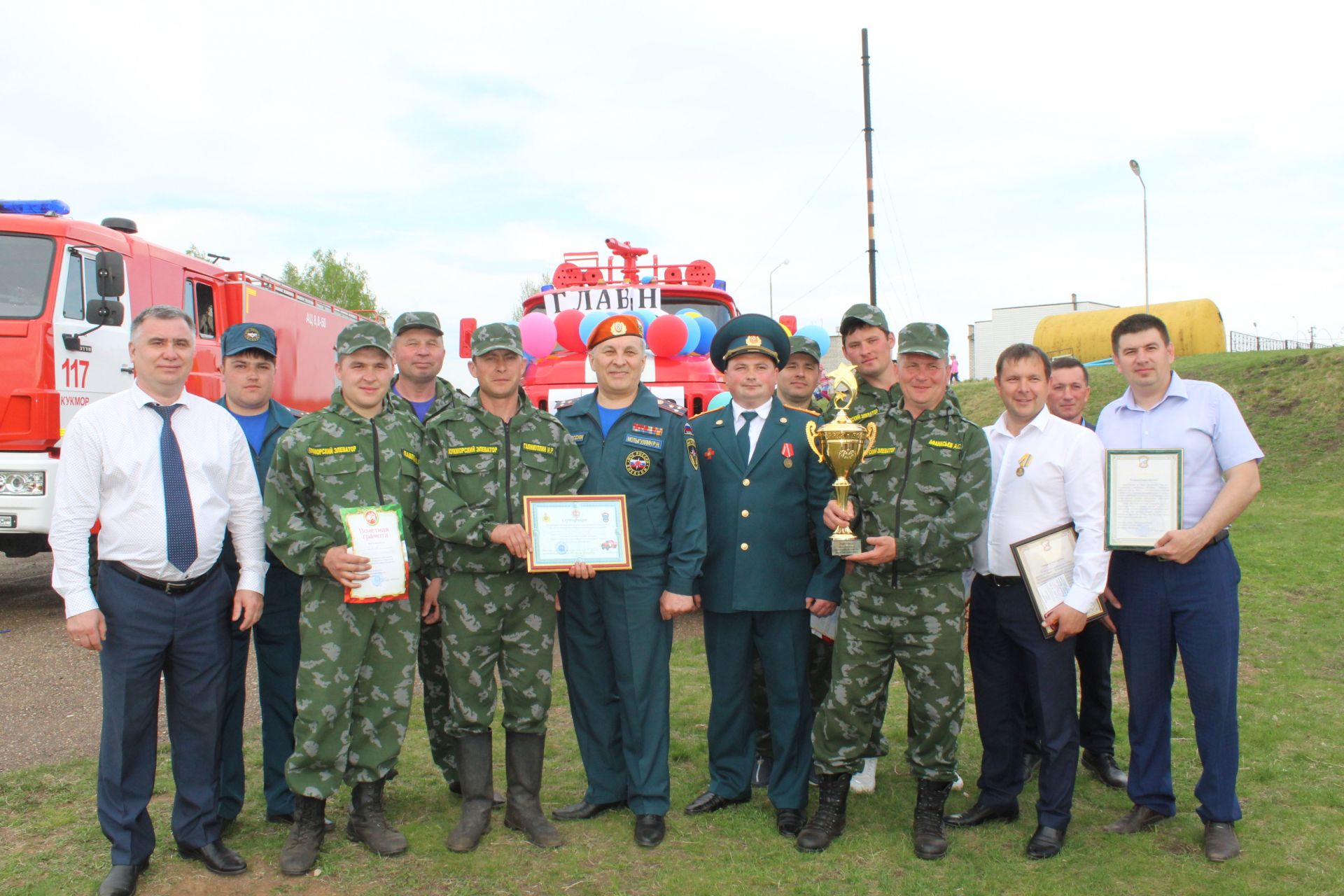 Фоторепортаж: Кукмарада ирекле янгын сүндерү отрядларының республика смотр –конкурсы үткәрелде