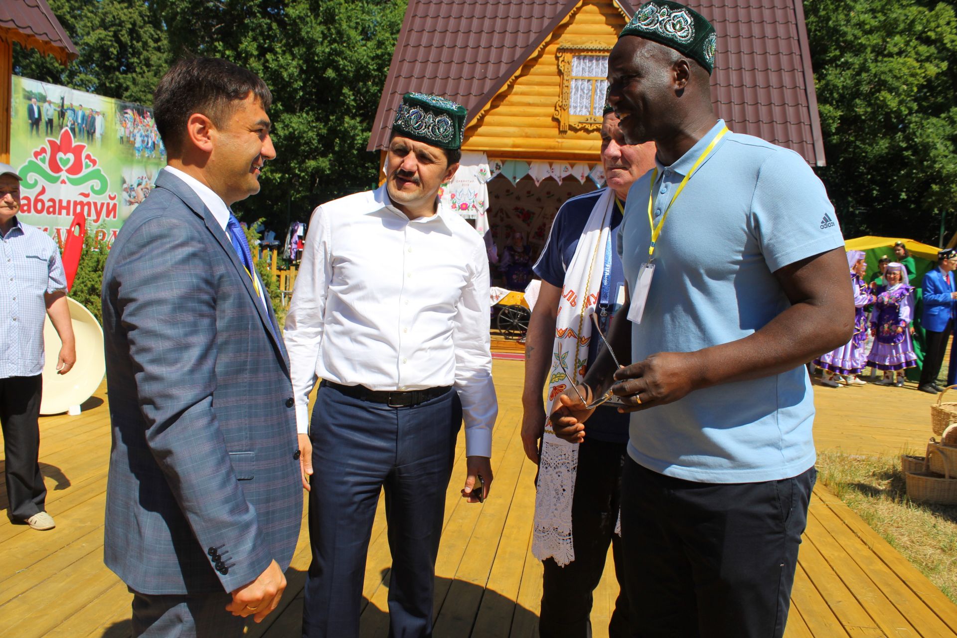 Фоторепортаж: Кукмаралылар Казан Сабан туен гөрләтте