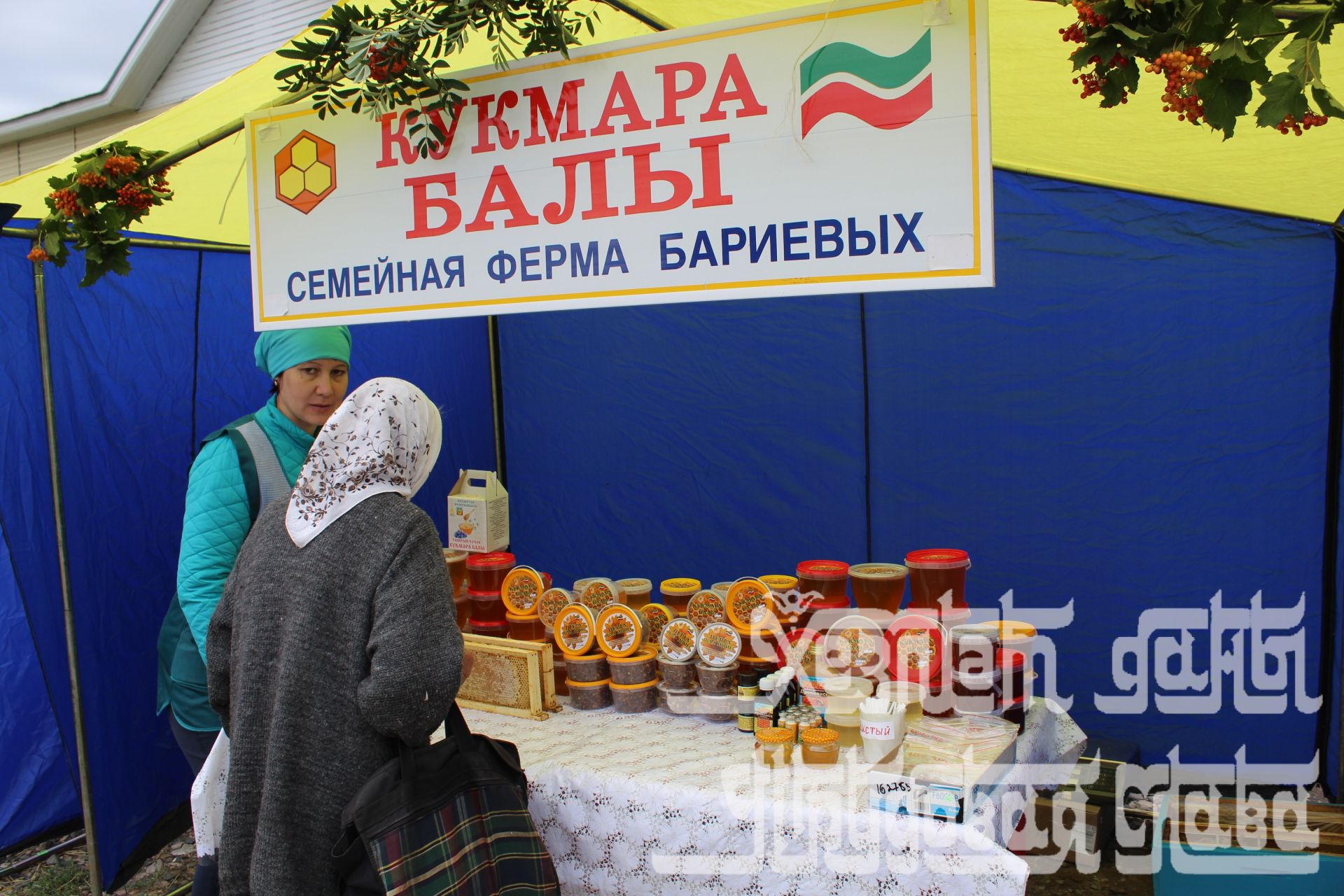 Фоторорепортаж: Кукмарада “Бал” ярминкәсе үткәрелде