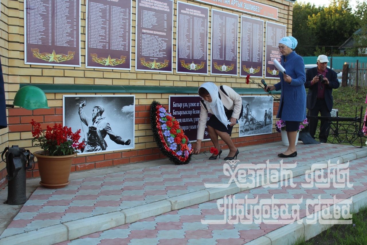 Фоторепортаж: В Нурмабаше торжественно открыли монумент героям-землякам