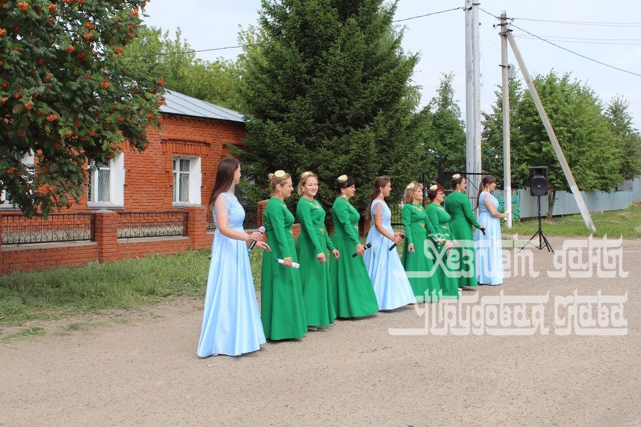 Фото: Кукморский элеватор принял обозы с зерном нового урожая