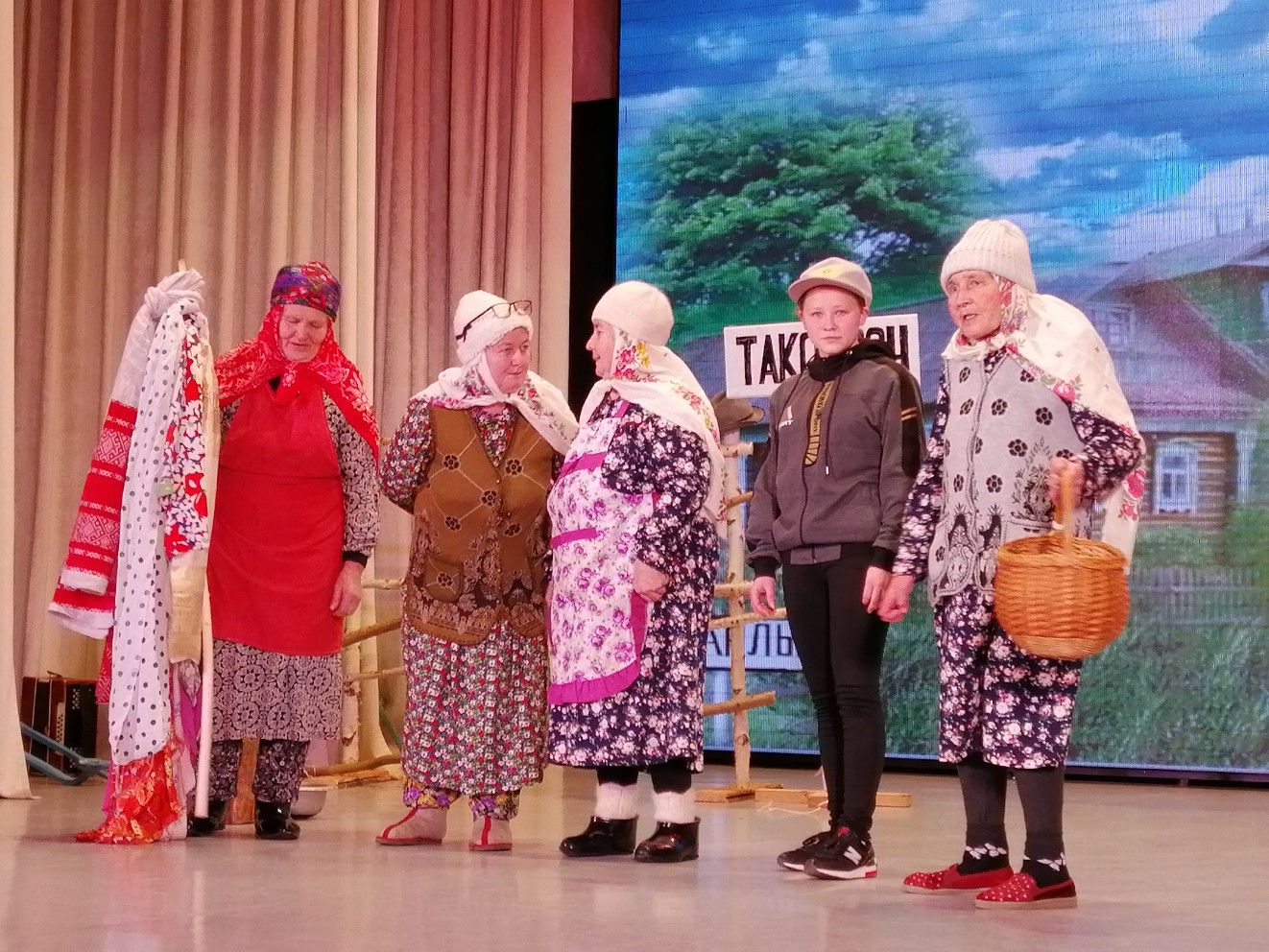 Самодеятельные артисты Каркаусского сельского поселения показали комедию «Табылдык»