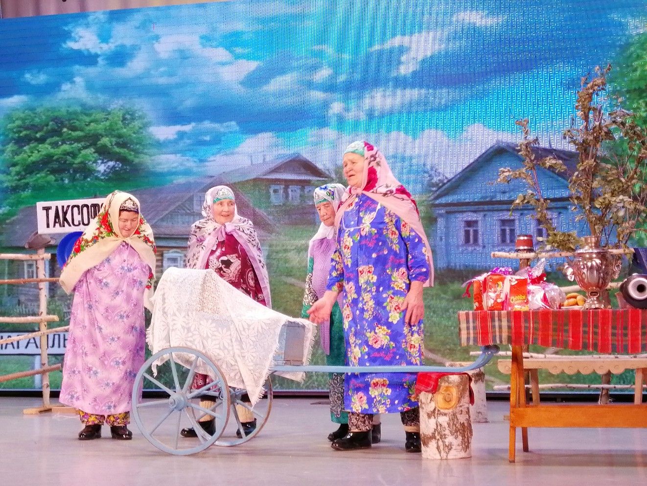 Самодеятельные артисты Каркаусского сельского поселения показали комедию «Табылдык»