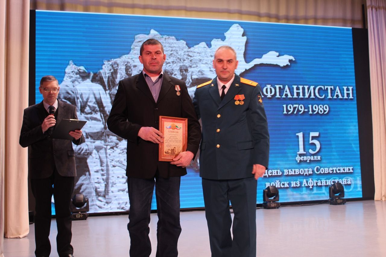 Фоторепортаж: В Байлянгаре установили стелу, посвященную участникам боевых действий в Афганистане
