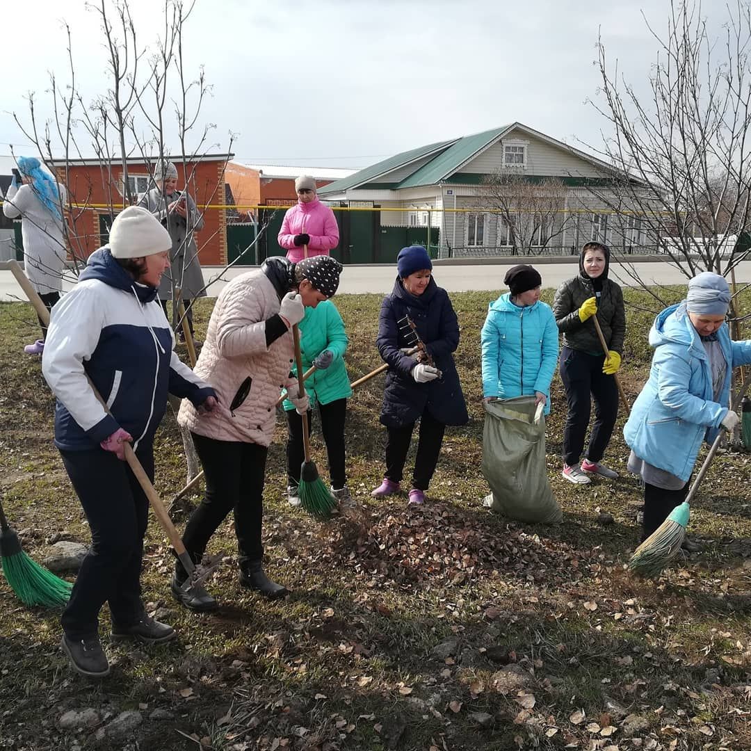 Фото: Кукморяне вышли на субботники