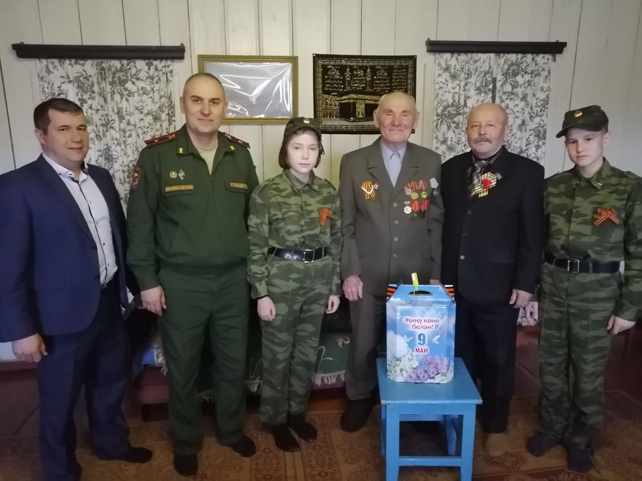 Фото: Глава Кукморского района поздравил ветеранов войны с 74-ой годовщиной Победы