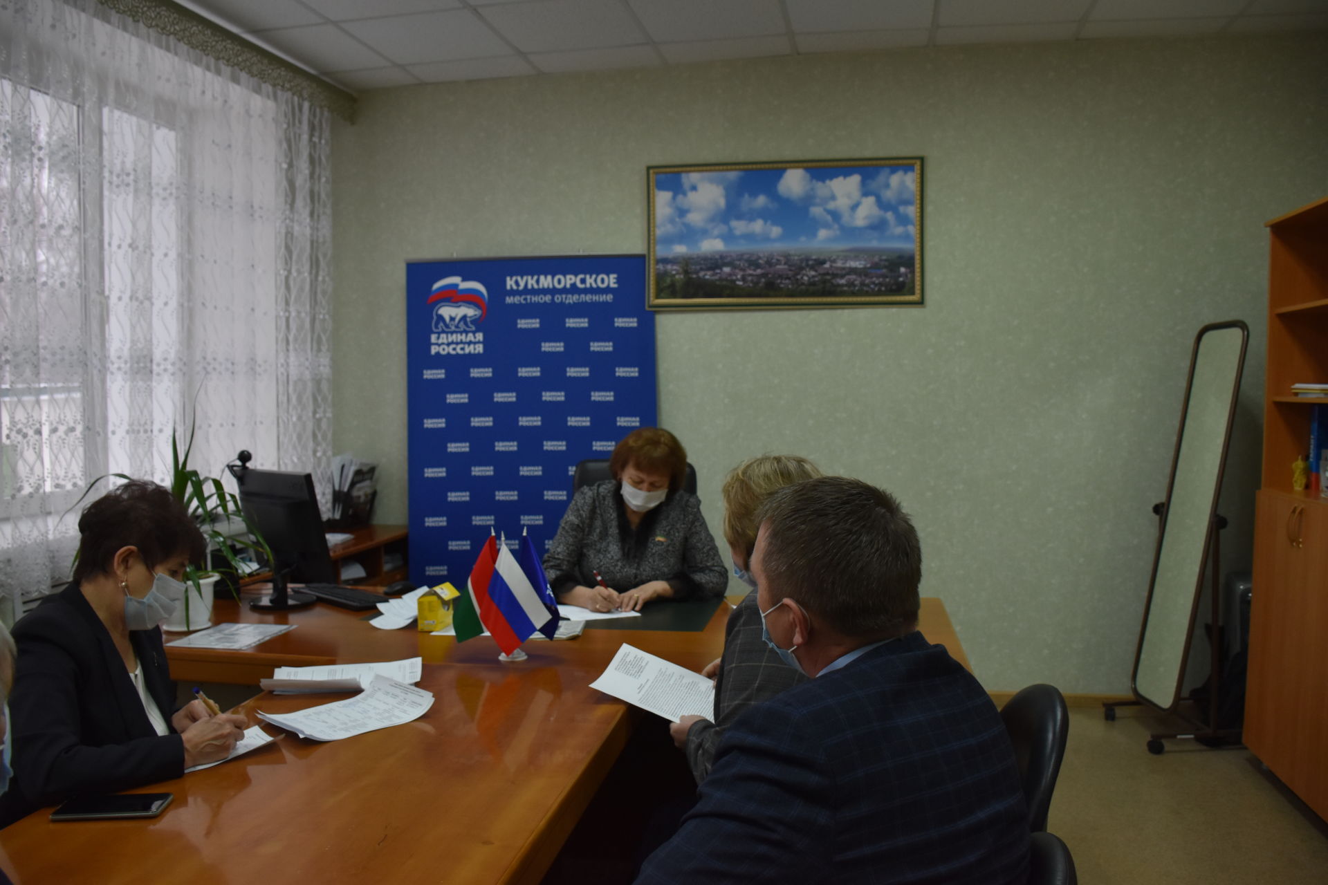 Кукморяне задали волнующие их вопросы депутату Госсовета РТ