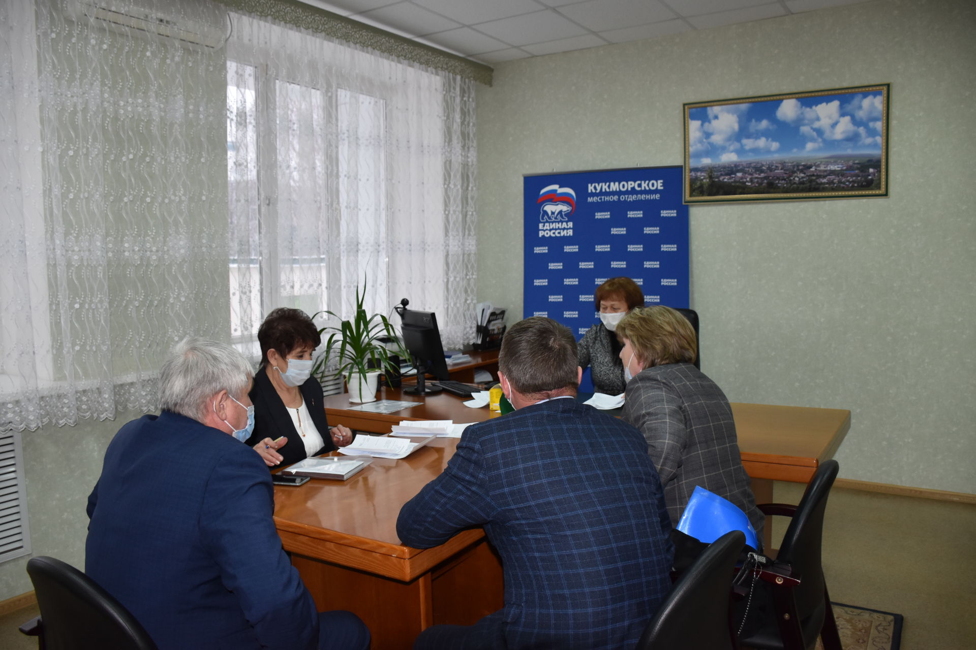 Кукморяне задали волнующие их вопросы депутату Госсовета РТ