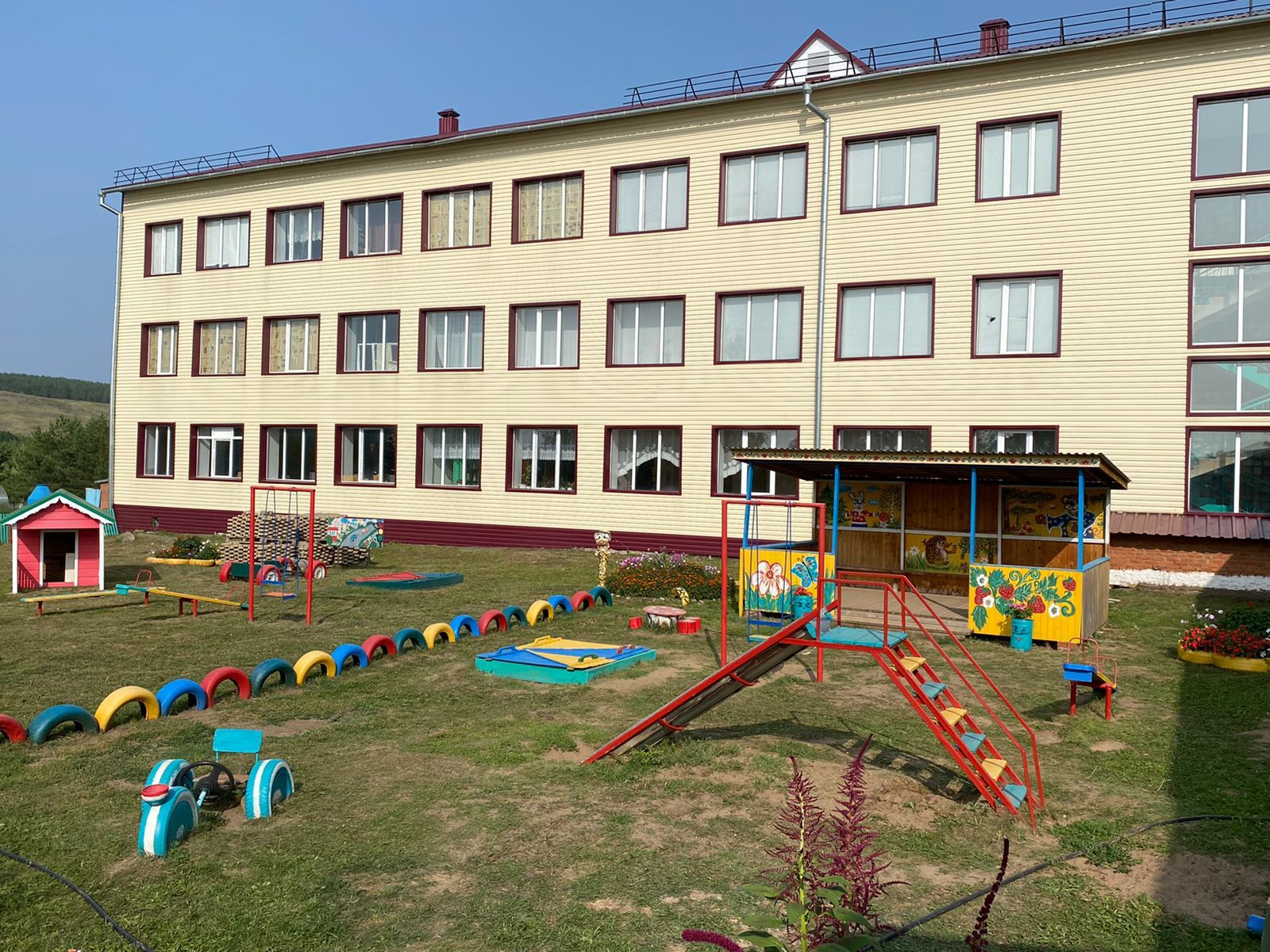 В Кукморском районе спецкомиссии проверили готовность образовательных учреждений к новому учебному году