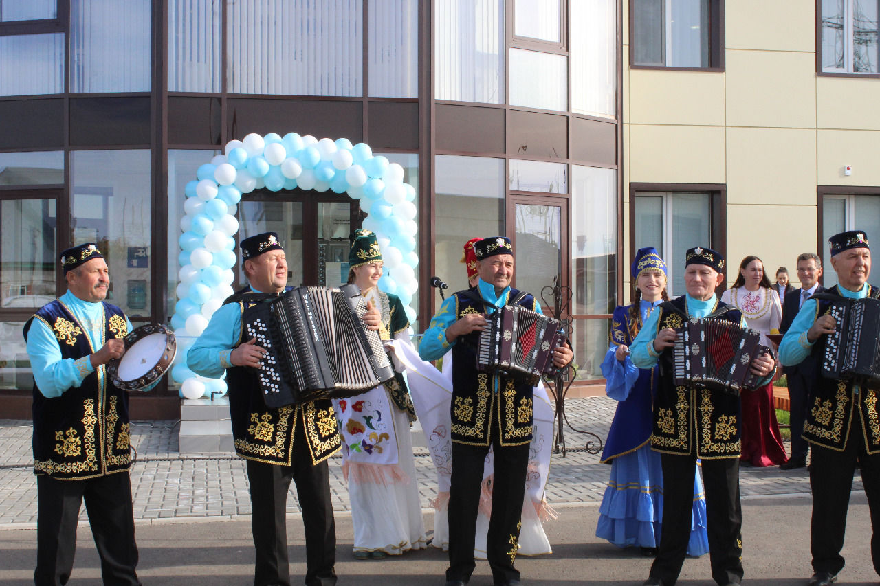 Энергетики Кукморского района отметили новоселье