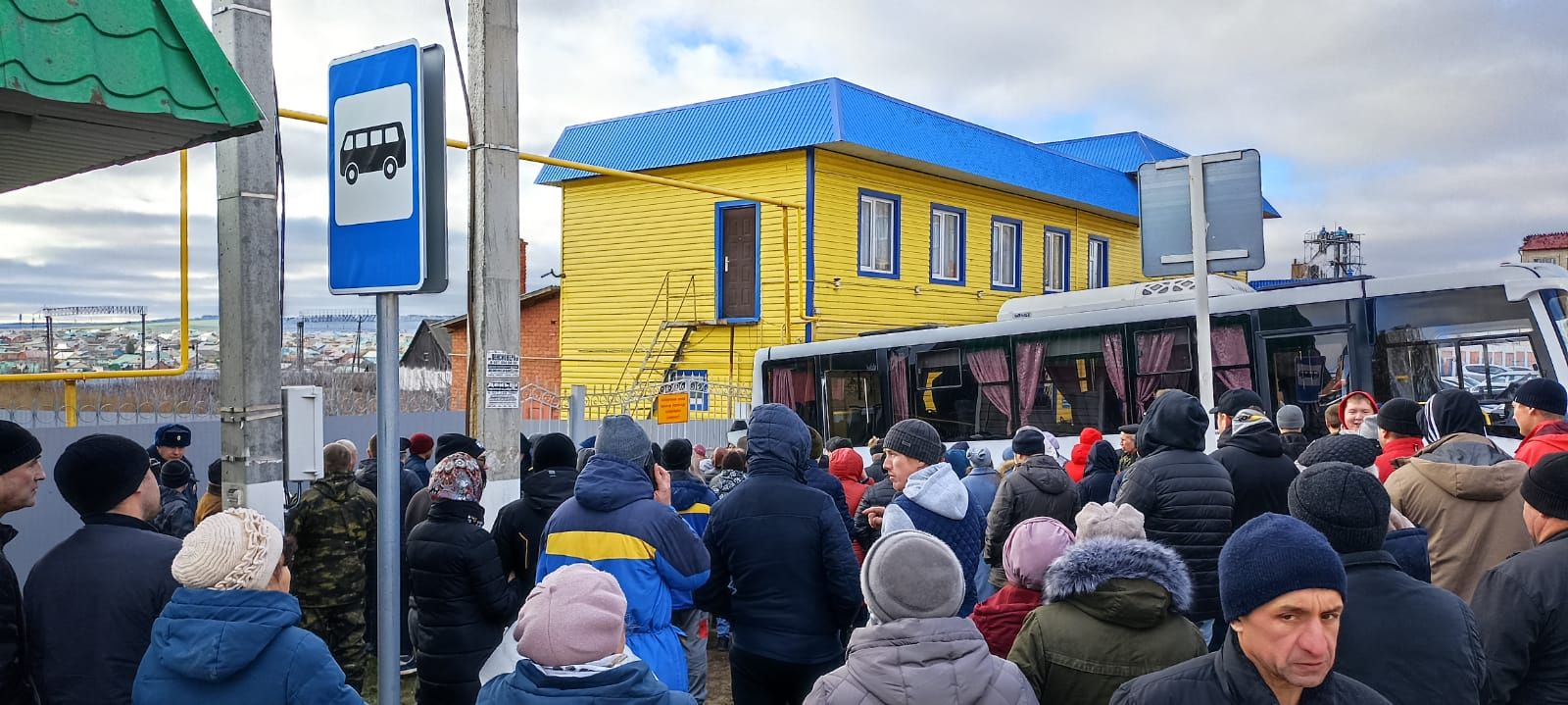 Кукмарадан Казанга мобилизацияләнүчеләрнең чираттагы төркемен озаттылар