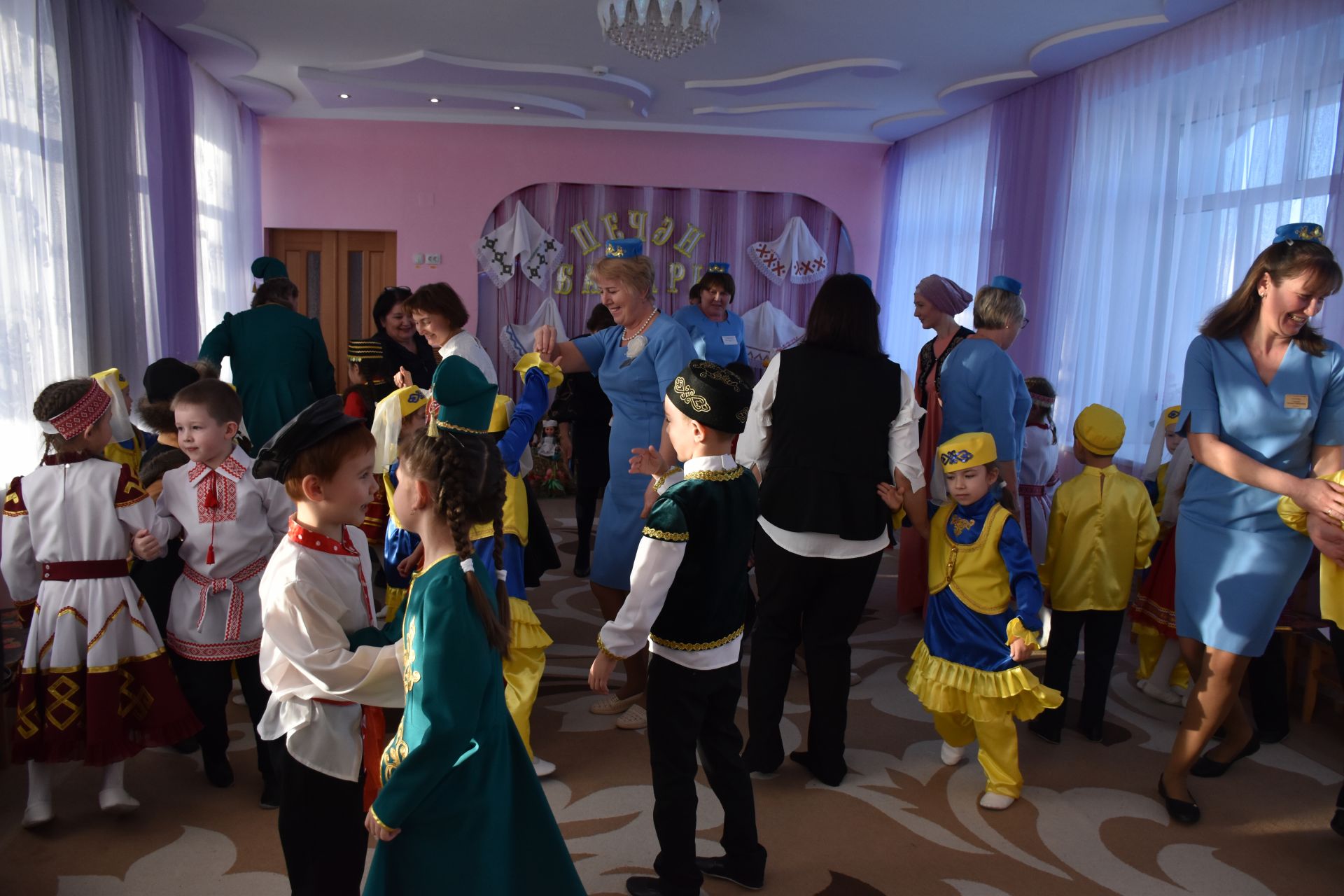 В Кукморском детском саду «Колокольчик» состоялся республиканский семинар для педагогов дошкольных образовательных учреждений