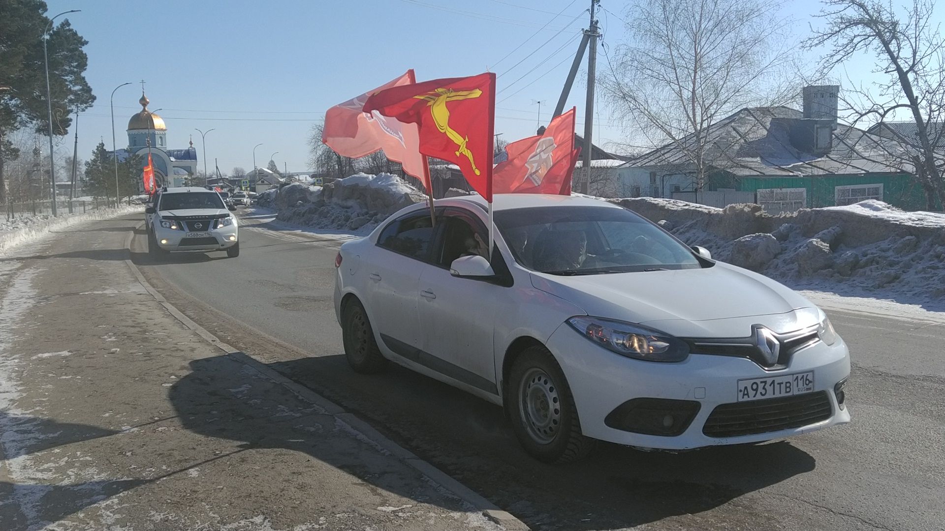 Украинада баручы махсус хәрби операциягә теләктәшлек йөзеннән Кукмарада автойөреш уздырылды