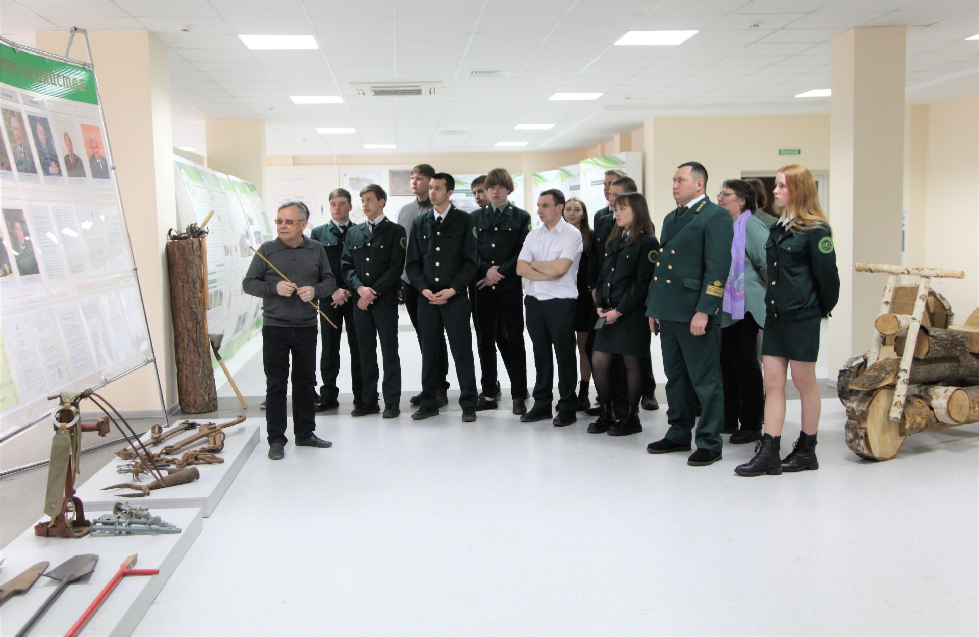 Студенты Лубянского лесотехнического колледжа посетили Музей лесного хозяйства