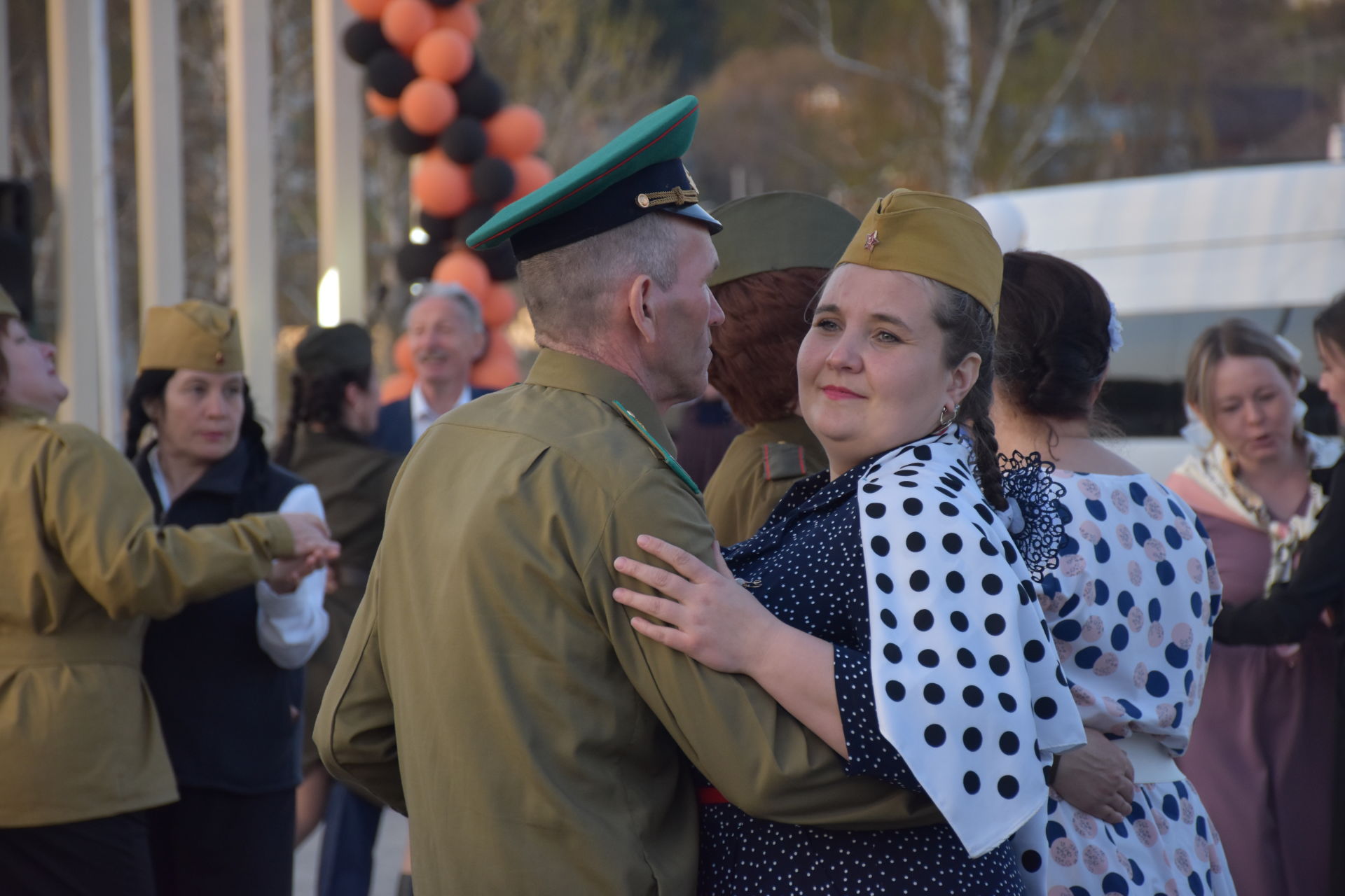 Праздничный концерт и салют завершили День Победы в Кукморе