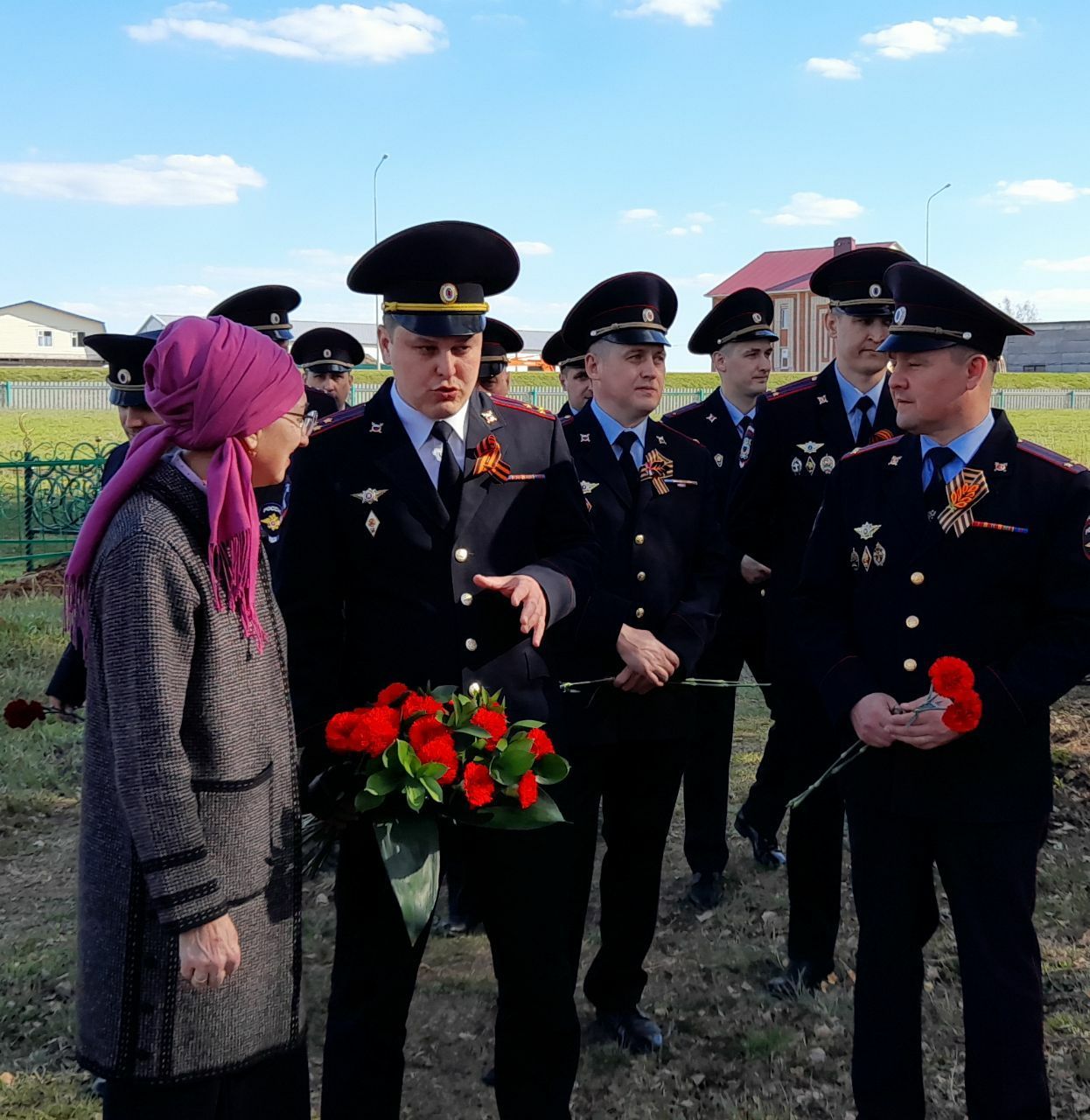В Кукморском районе возложили цветы к могиле Героя СССР Сабира Ахтямова