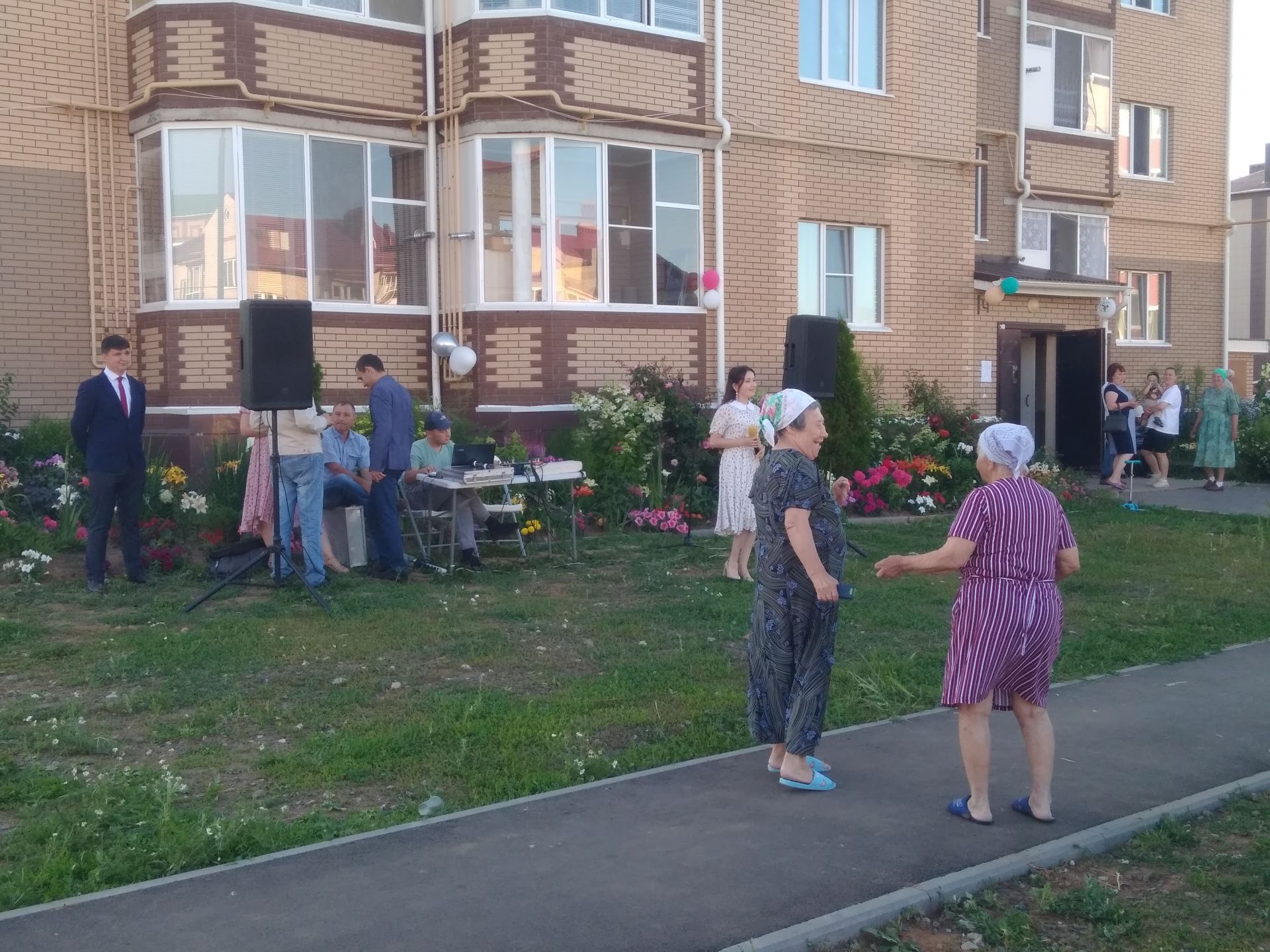 В Кукморе провели концерт в поддержку воинов, участвующих в спецоперации на Украине