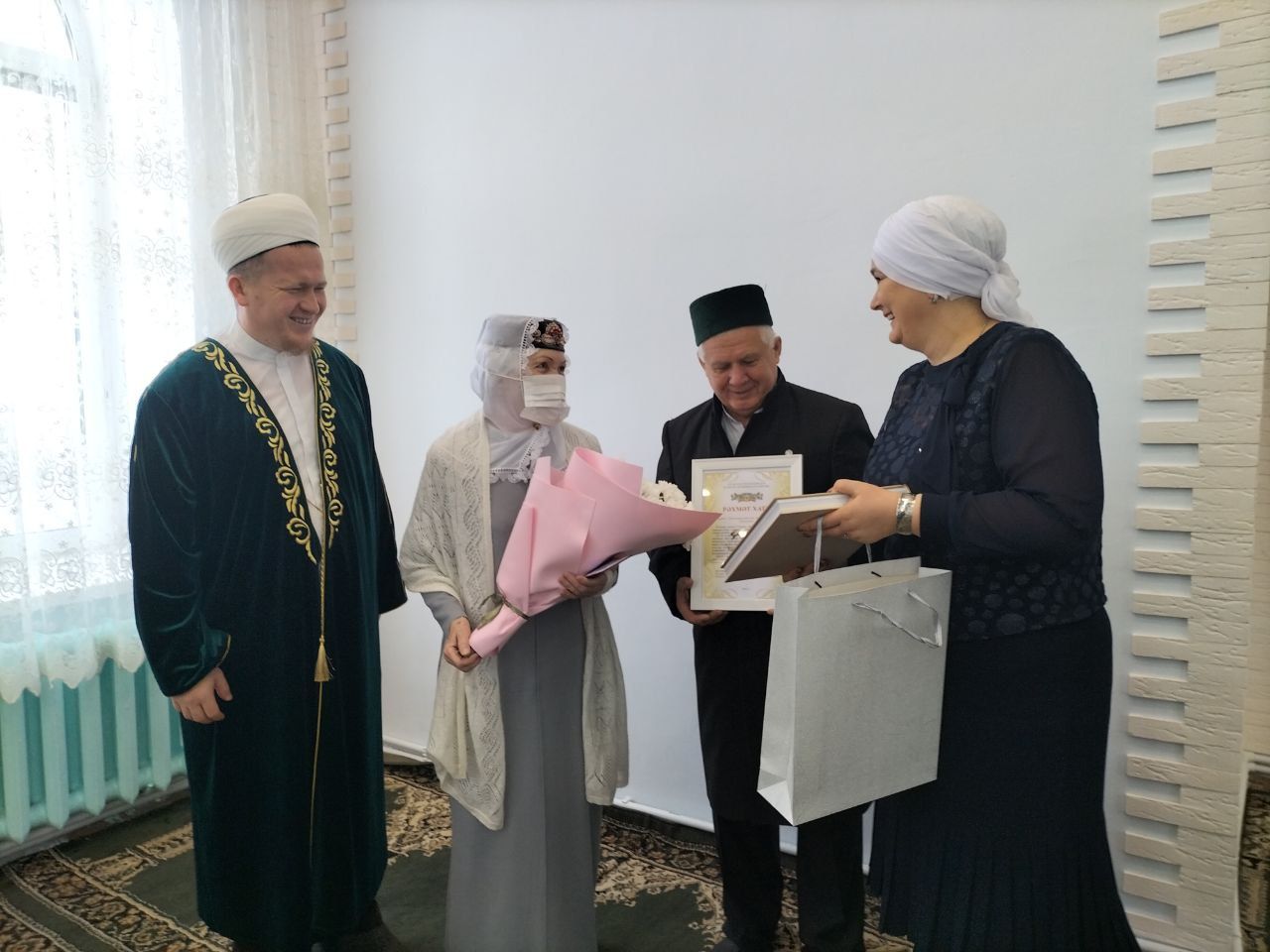 Өркеш авылыннан Фәния һәм Рәшит Җәләлиевлар 50 ел бергә гомер итүләрен билгеләп үттеләр