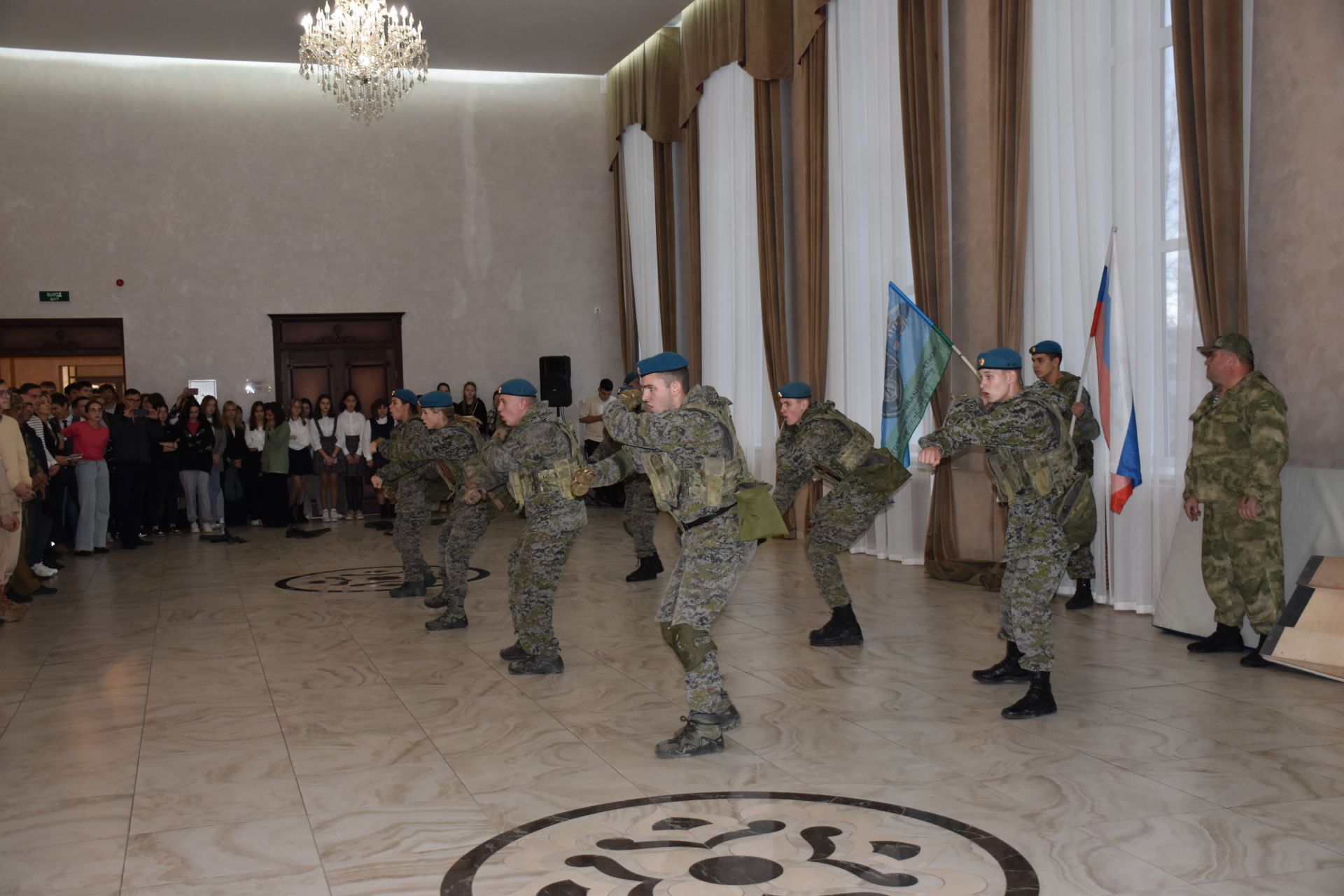 Район Мәдәният йортында мәктәп укучылары өчен «Батырлык дәресе» узды