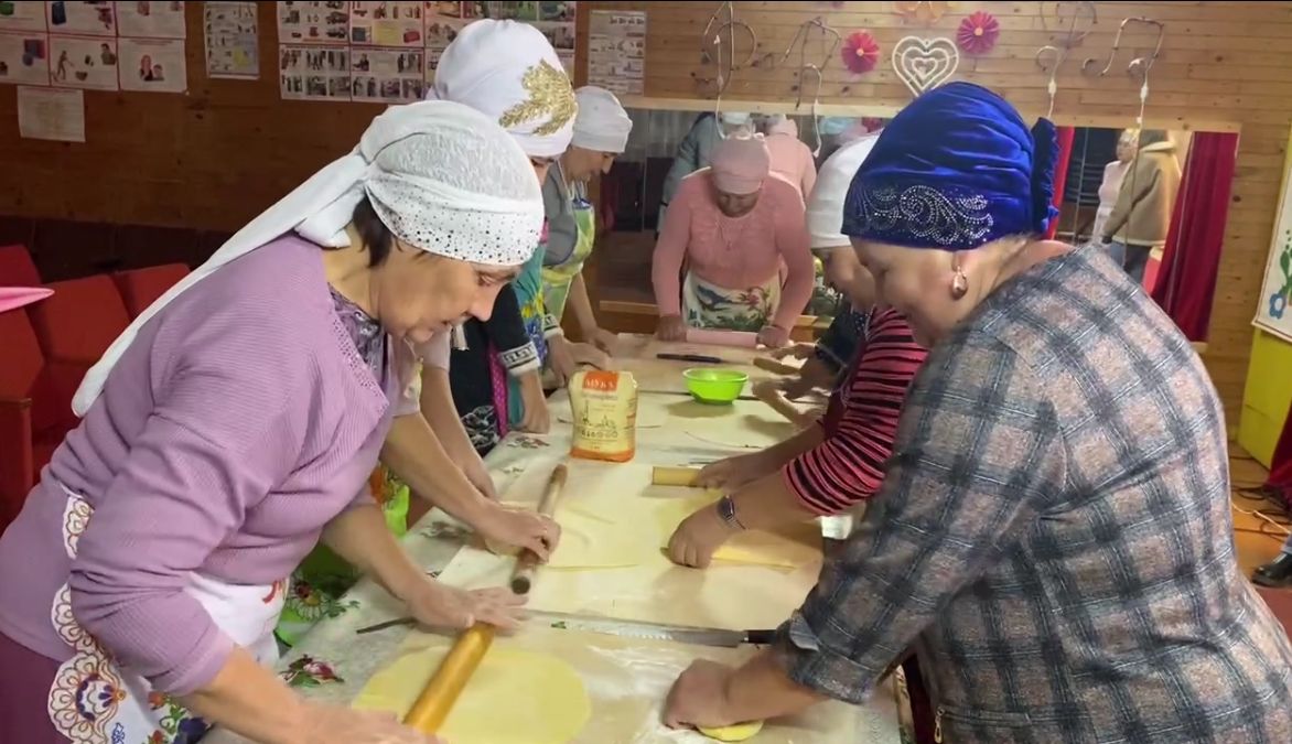 Югары Арбаш авылында хәрбиләргә токмач әзерлиләр