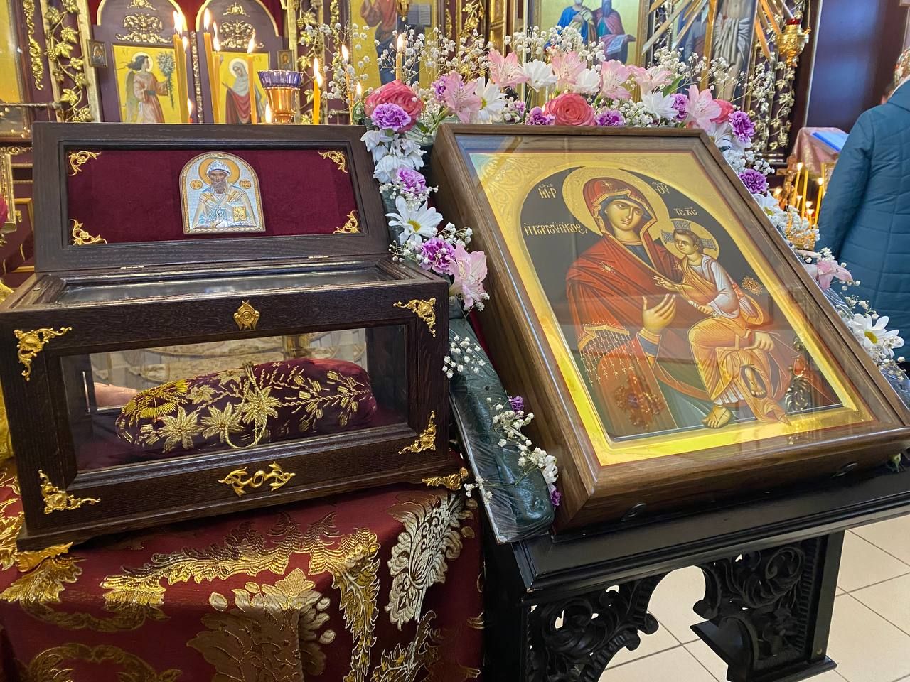 В Кукмор привезли башмачок святителя Спиридона и копию чудотворной иконы Божией Матери Скоропослушницы