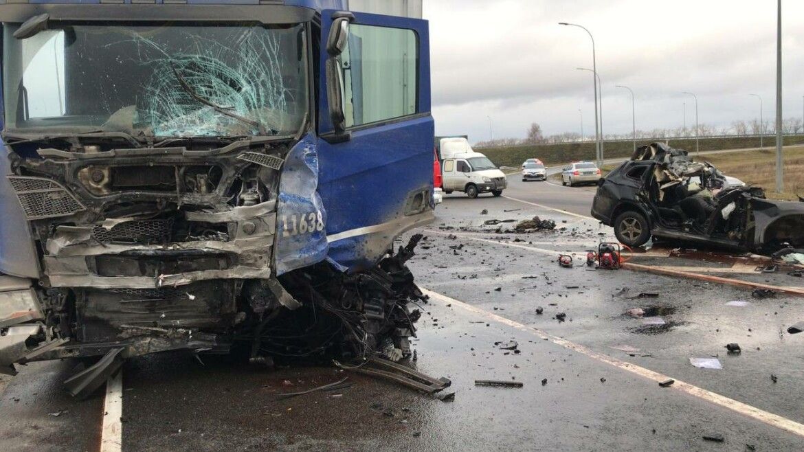 Четыре жителя Татарстана погибли в ДТП в Чувашии