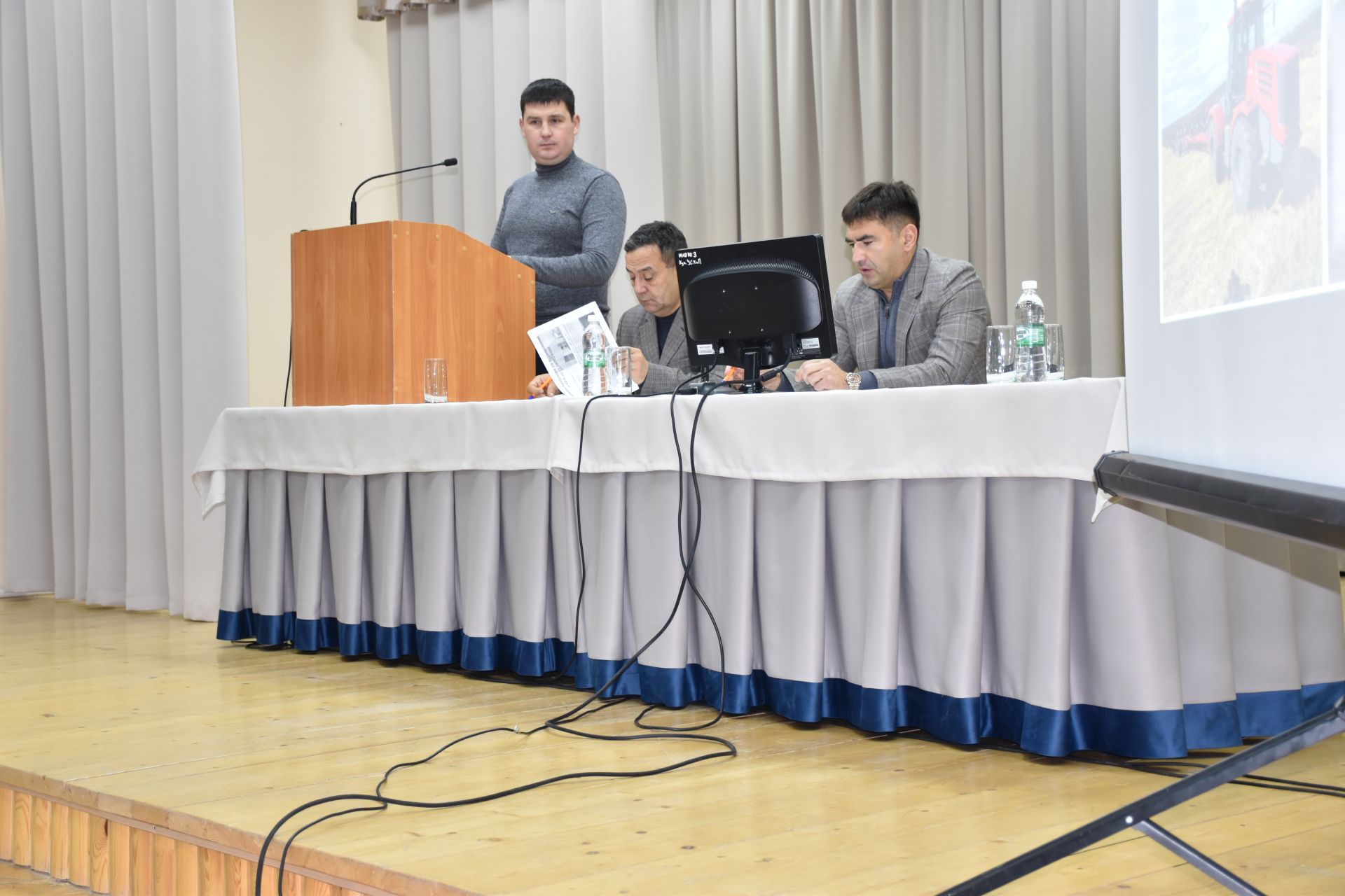 В отделении «Алга» общества «Асанбаш-Агро» Кукморского района прошел семинар-совещание