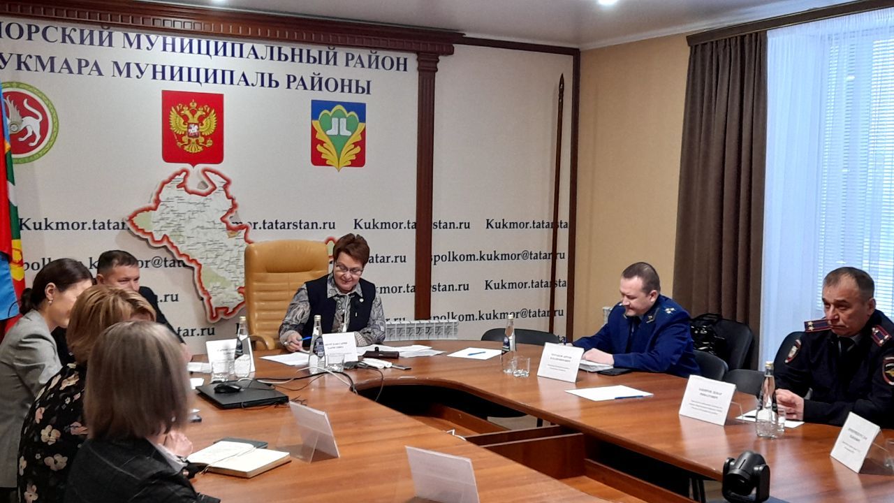 Уполномоченный по правам человека в Республике Татарстан  Сария Сабурская провела личный прием граждан в Кукморе