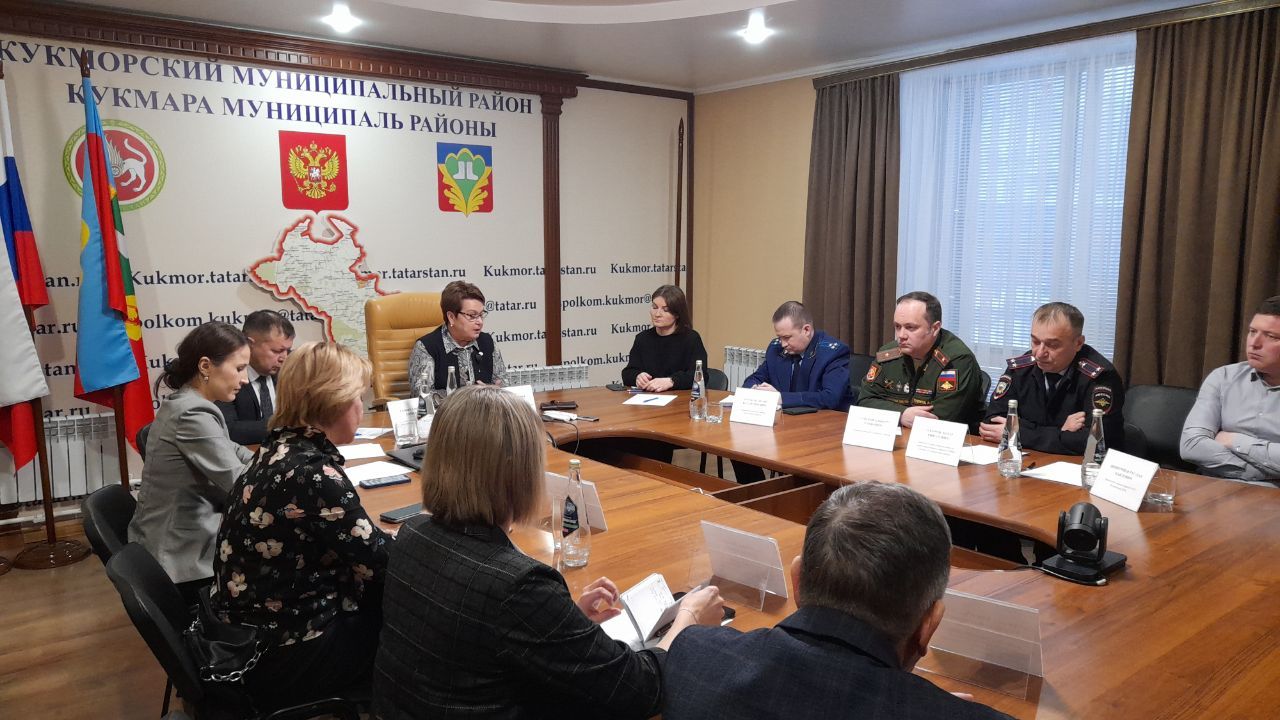 Уполномоченный по правам человека в Республике Татарстан  Сария Сабурская провела личный прием граждан в Кукморе