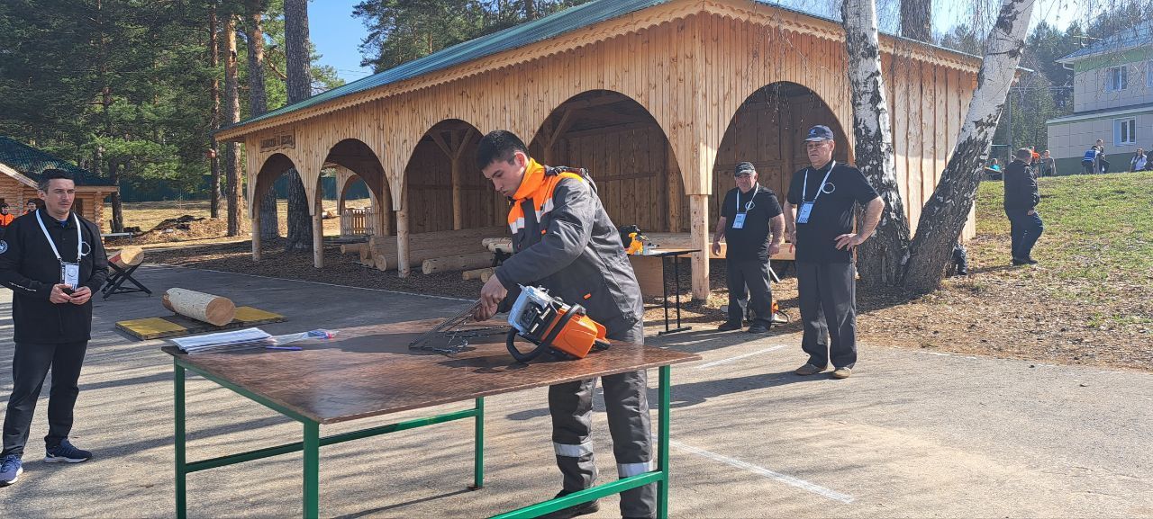 В Кукморском районе подвели итоги соревнований по компетенции «Вальщик леса» чемпионата по профессиональному мастерству «Профессионалы»