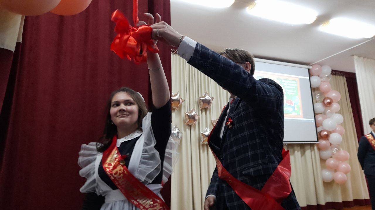В школах Кукморского района прозвенел последний звонок