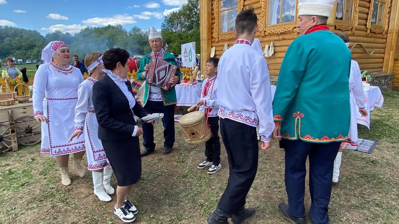 Кызыклы уеннар, ат чабышы, җыр-моң: Кукмарада Сабан туе гөрләде