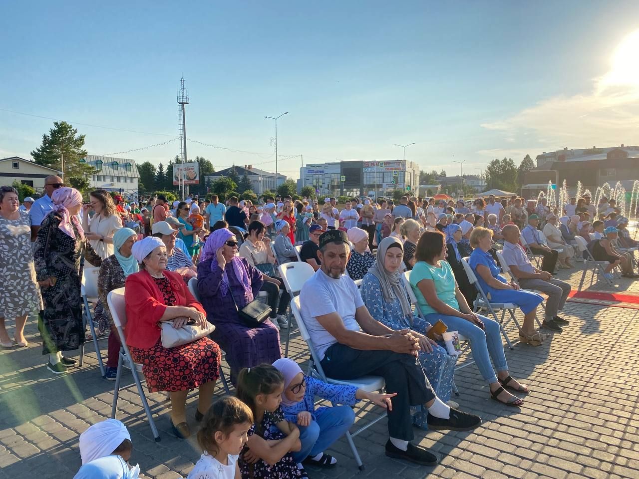 В Кукморе в День семьи, любви и верности чествовали лучших семей района