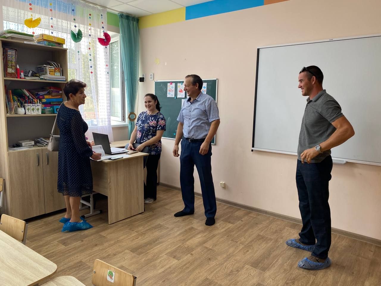 В Нижнерусском, Важашурском, Нижнеискубашском, Каркаусском поселениях проверили готовность образовательных учреждений к новому учебному году