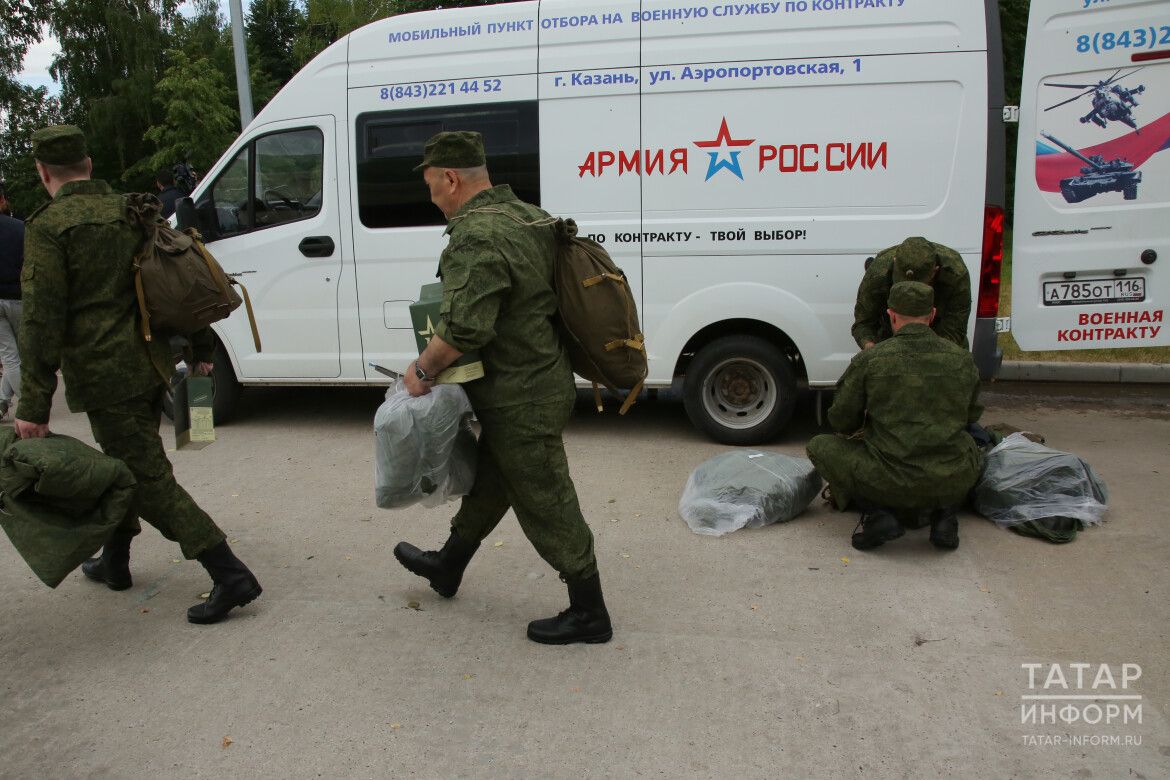 Татарстанцам рассказали, куда обращаться для заключения контракта на службу