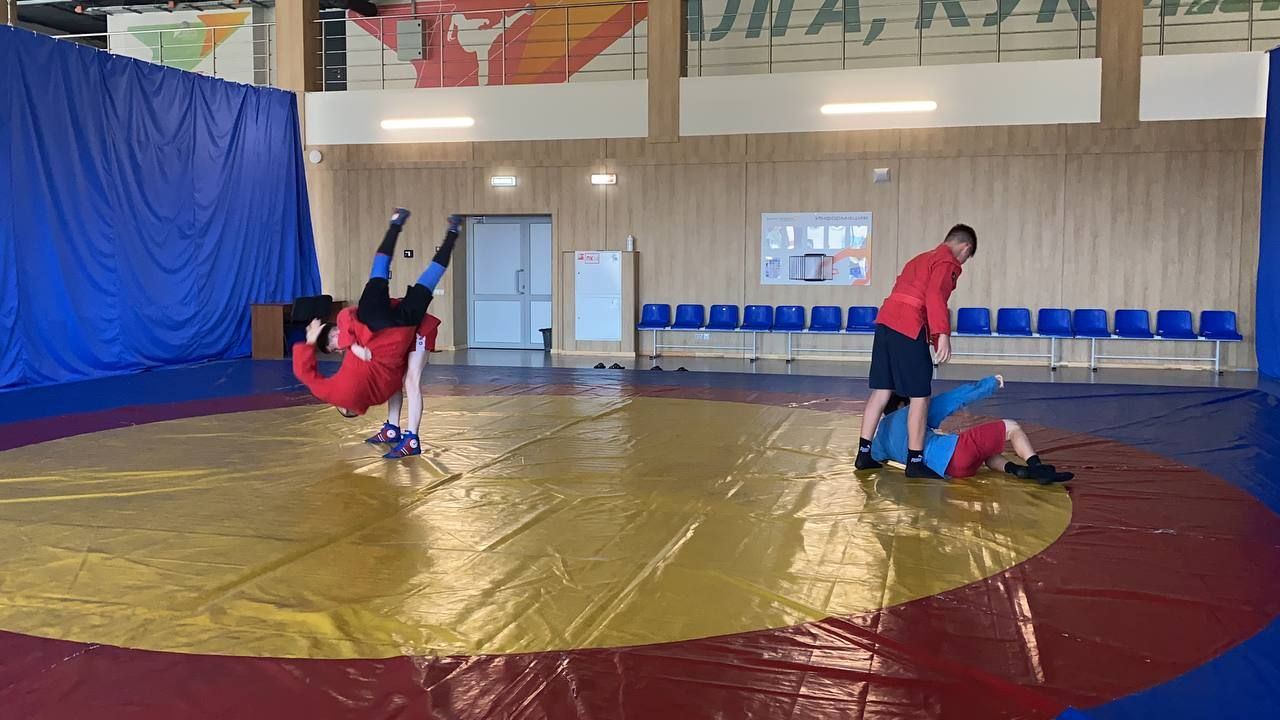 Кукмор посетили популярные блогеры