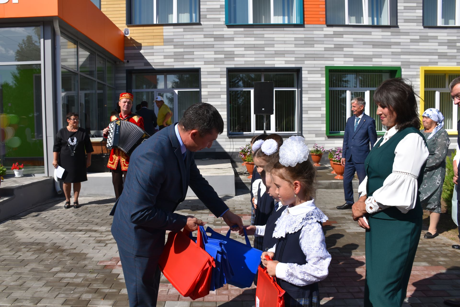 В деревне Большой Сардек Кукморского района после капремонта открыли гимназию