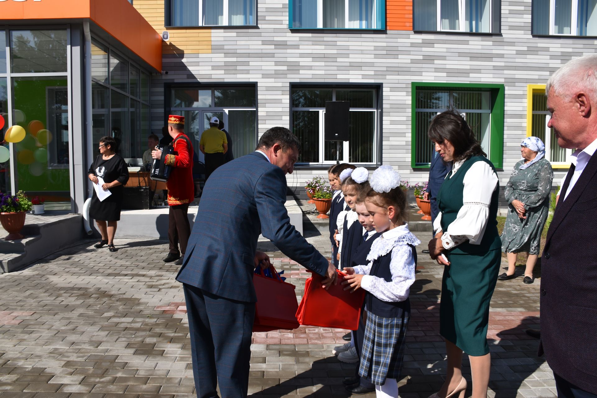 В деревне Большой Сардек Кукморского района после капремонта открыли гимназию