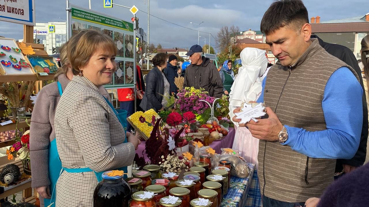 В Кукморе прошла осенняя ярмарка образовательных учреждений «Юннат-2023»