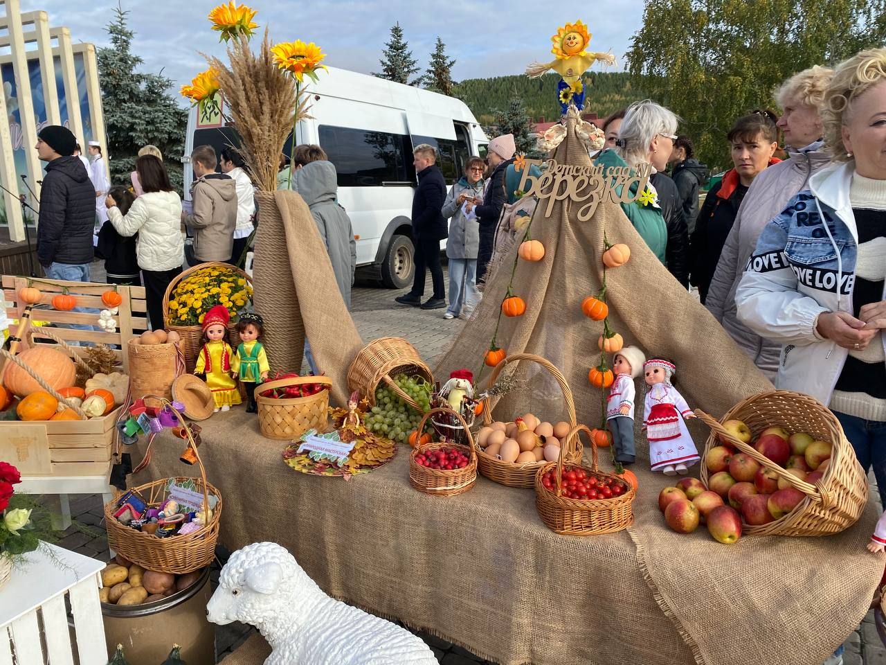В Кукморе прошла осенняя ярмарка образовательных учреждений «Юннат-2023»