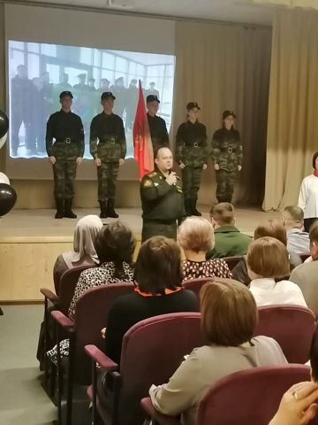В Кукморской средней школе № 3  открыли мемориальную доску в честь выпускника школы Ильнура Назипова, погибшего во время в спецоперации