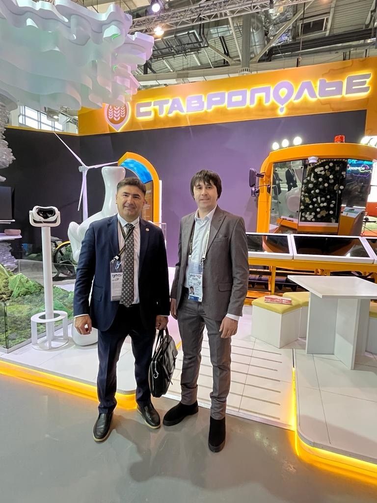 Кукмара районы башлыгы Мәскәүдә «Кече Ватан — Россиянең көче» дип аталган бөтенроссия муниципаль форумында катнашты