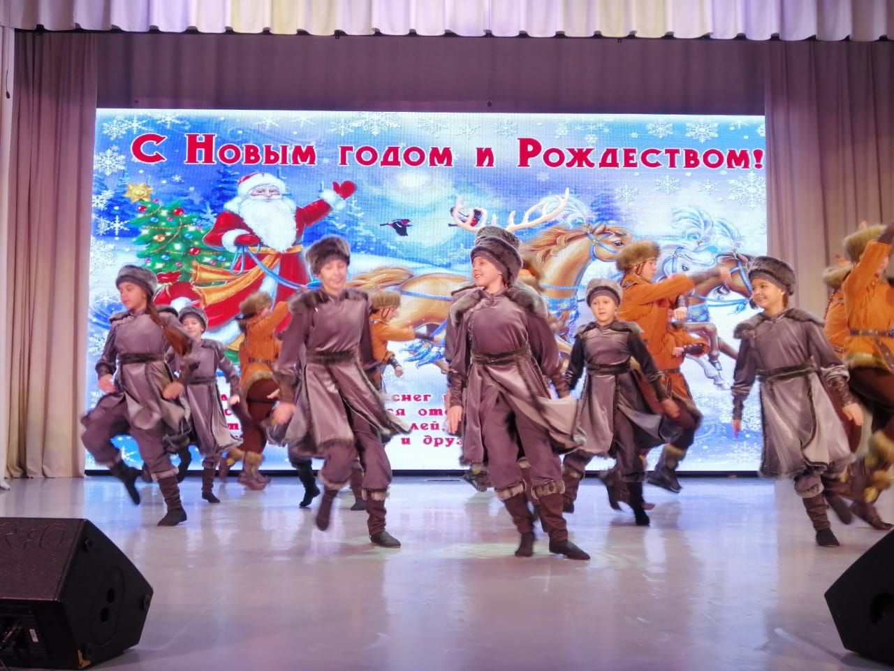 В Кукморе прошел концерт, посвящённый Рождеству Христову — фоторепортаж
