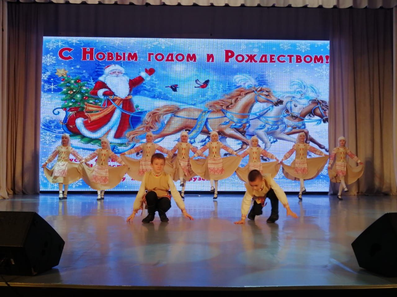 В Кукморе прошел концерт, посвящённый Рождеству Христову — фоторепортаж