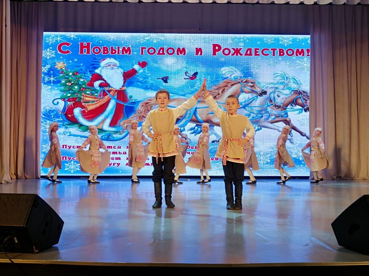 В Кукморе прошел концерт, посвящённый Рождеству Христову — фоторепортаж